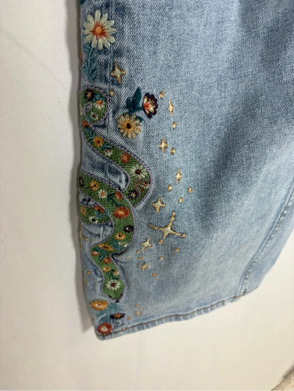 DRIFTWOOD Light Blue Wide Leg Jeans with Colorful Embroidered Motif - Picture 5 of 11